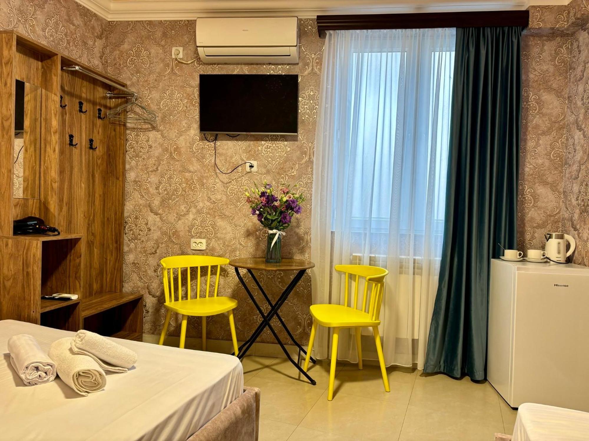 Styopa Hotel Erevan Exterior foto