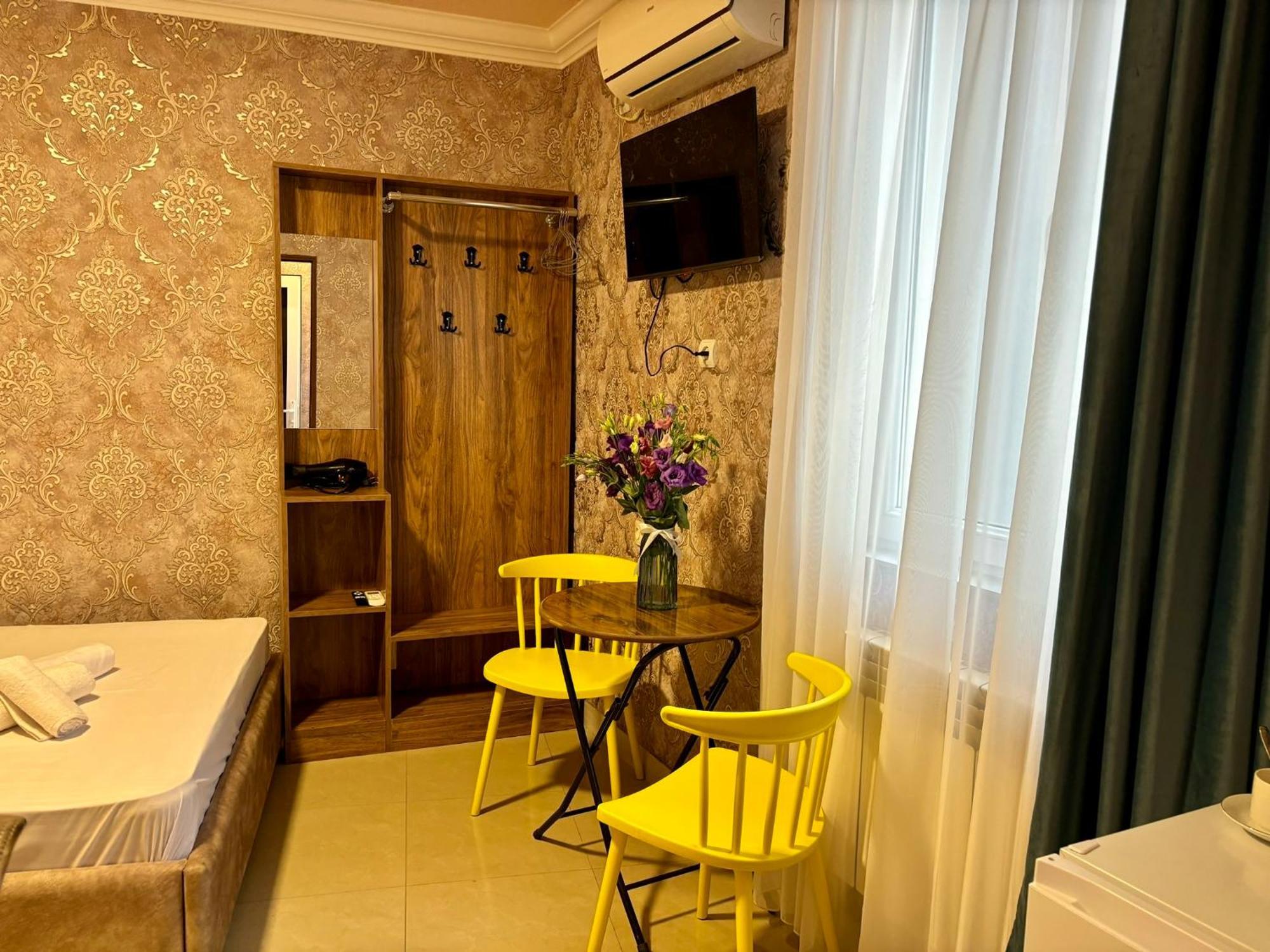 Styopa Hotel Erevan Exterior foto