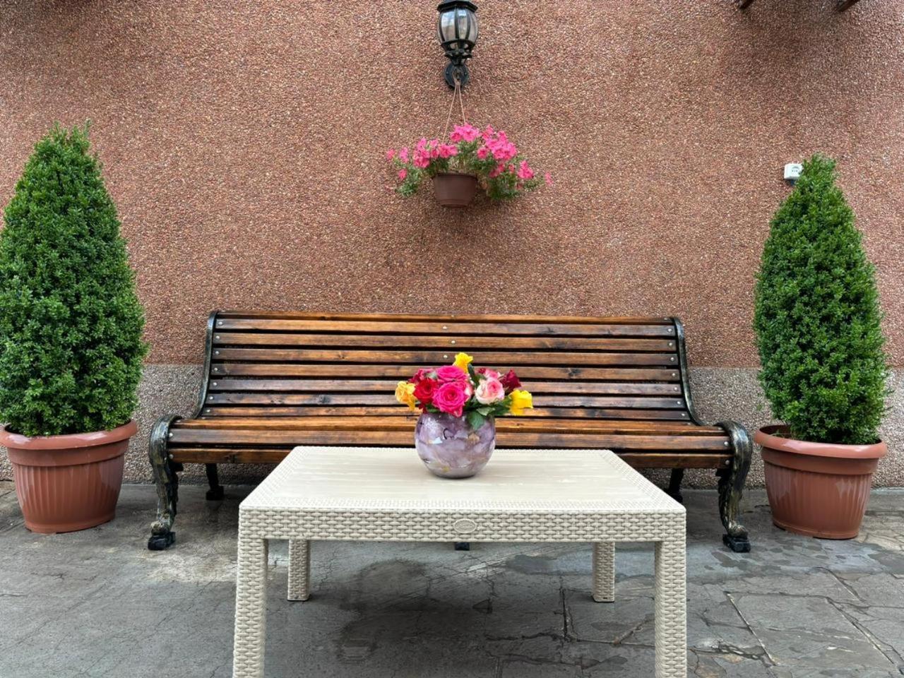 Styopa Hotel Erevan Exterior foto