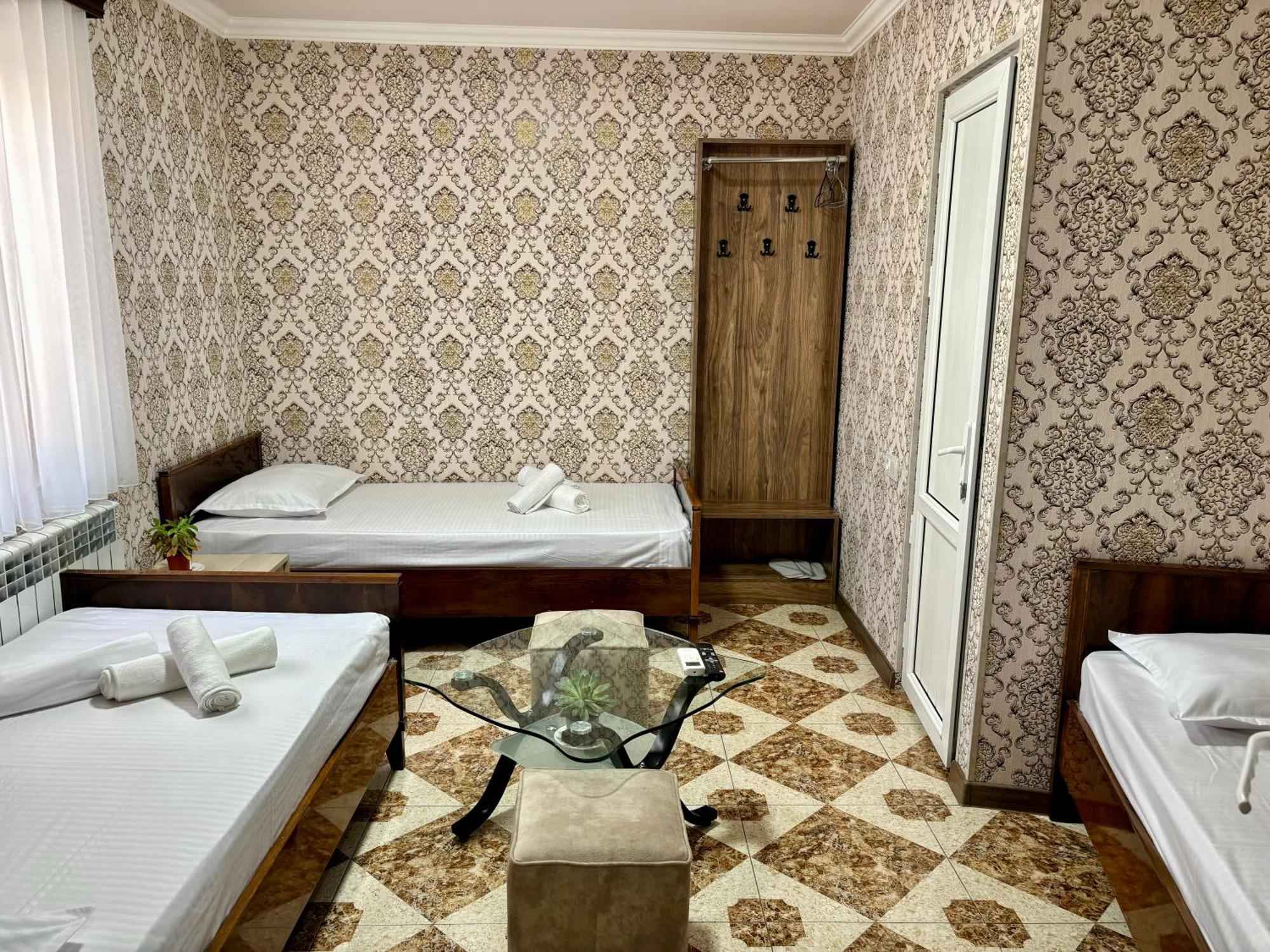 Styopa Hotel Erevan Exterior foto